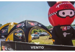 VENTO tent and customized balloon - RMF 4Racing Team mascot.